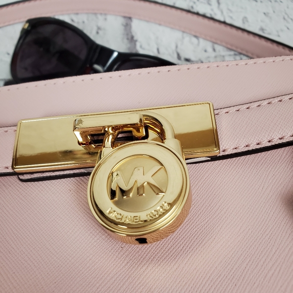 Sold Michael Kors blossom Hamilton Traveler bag - Picture 6 of 12